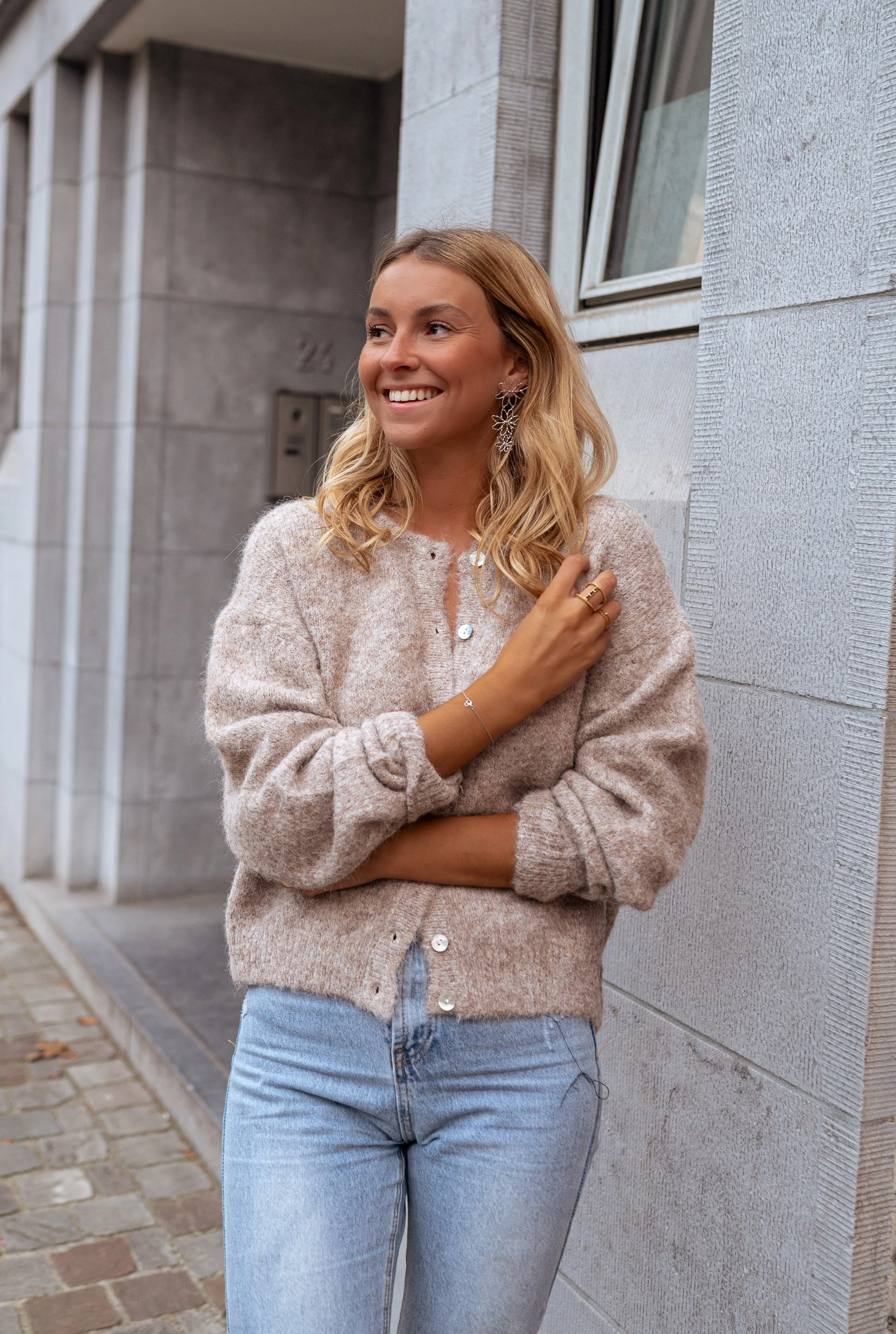 Beige Harris Cardigan - Image 4