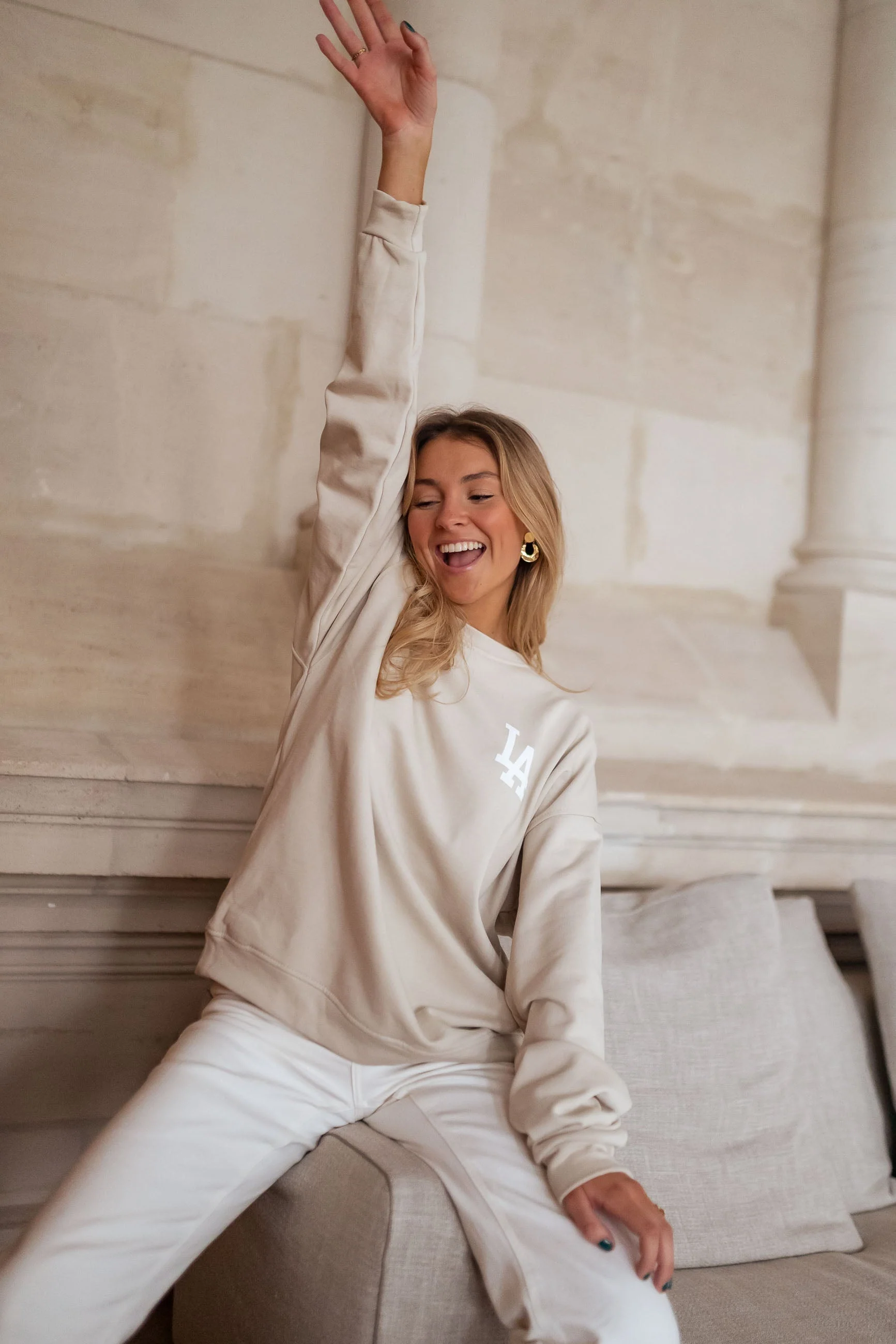 Beige Los Angeles Sweater - Image 11