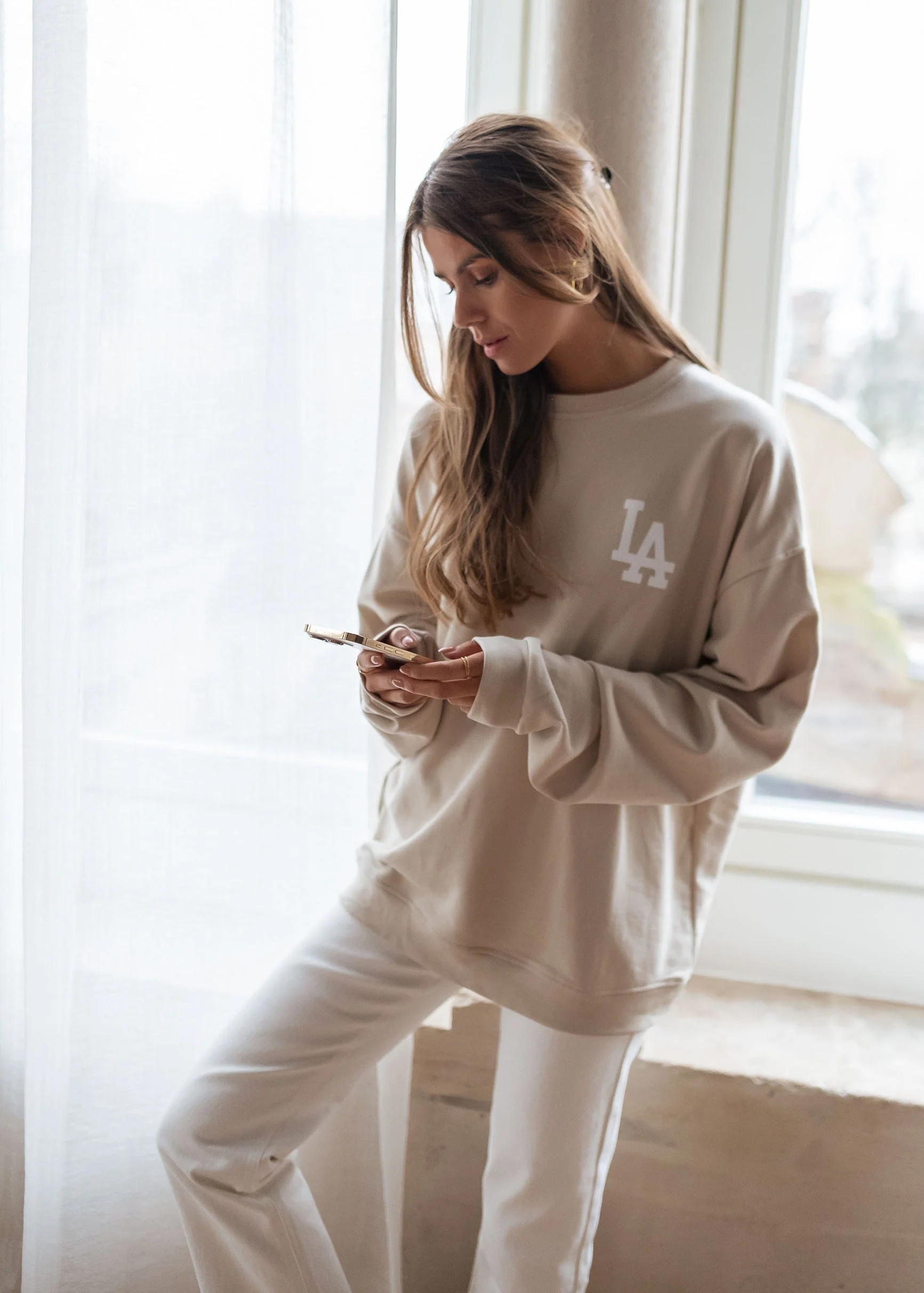 Beige Los Angeles Sweater - Image 8