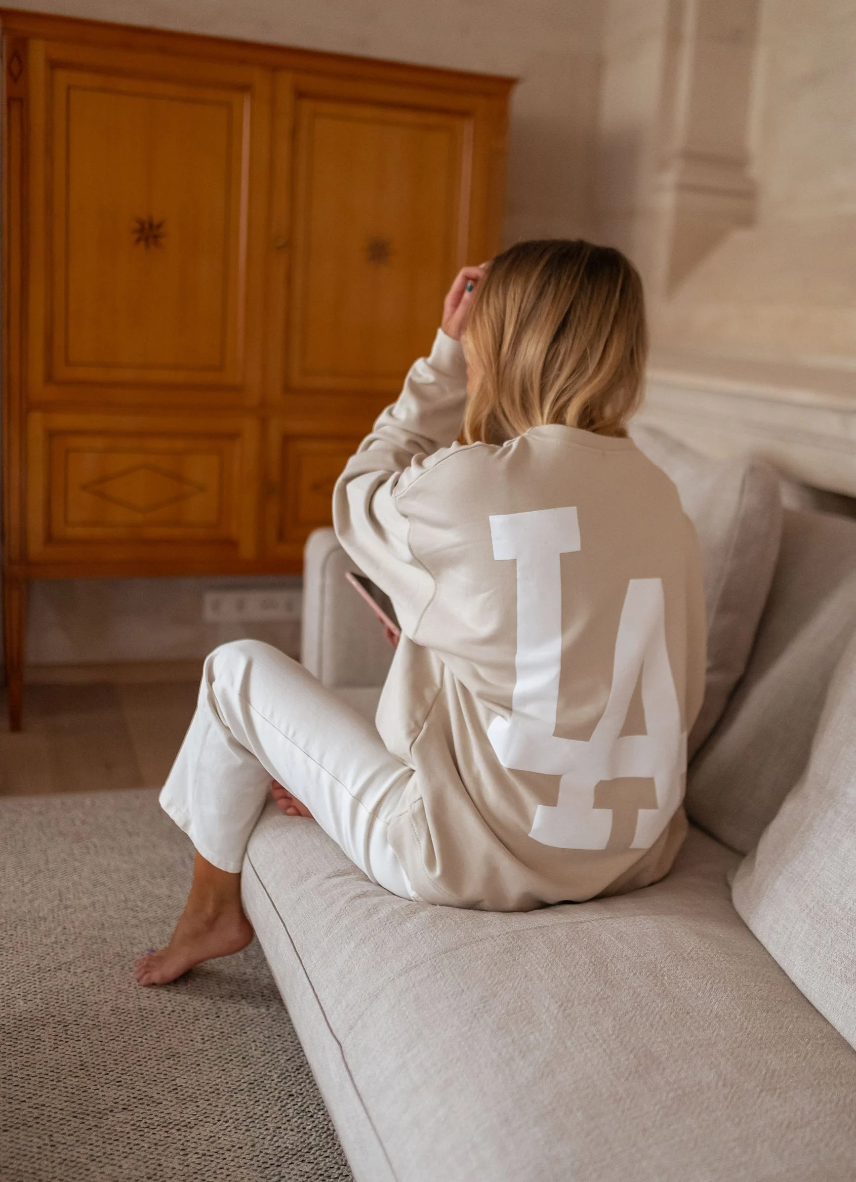 Beige Los Angeles Sweater - Image 9