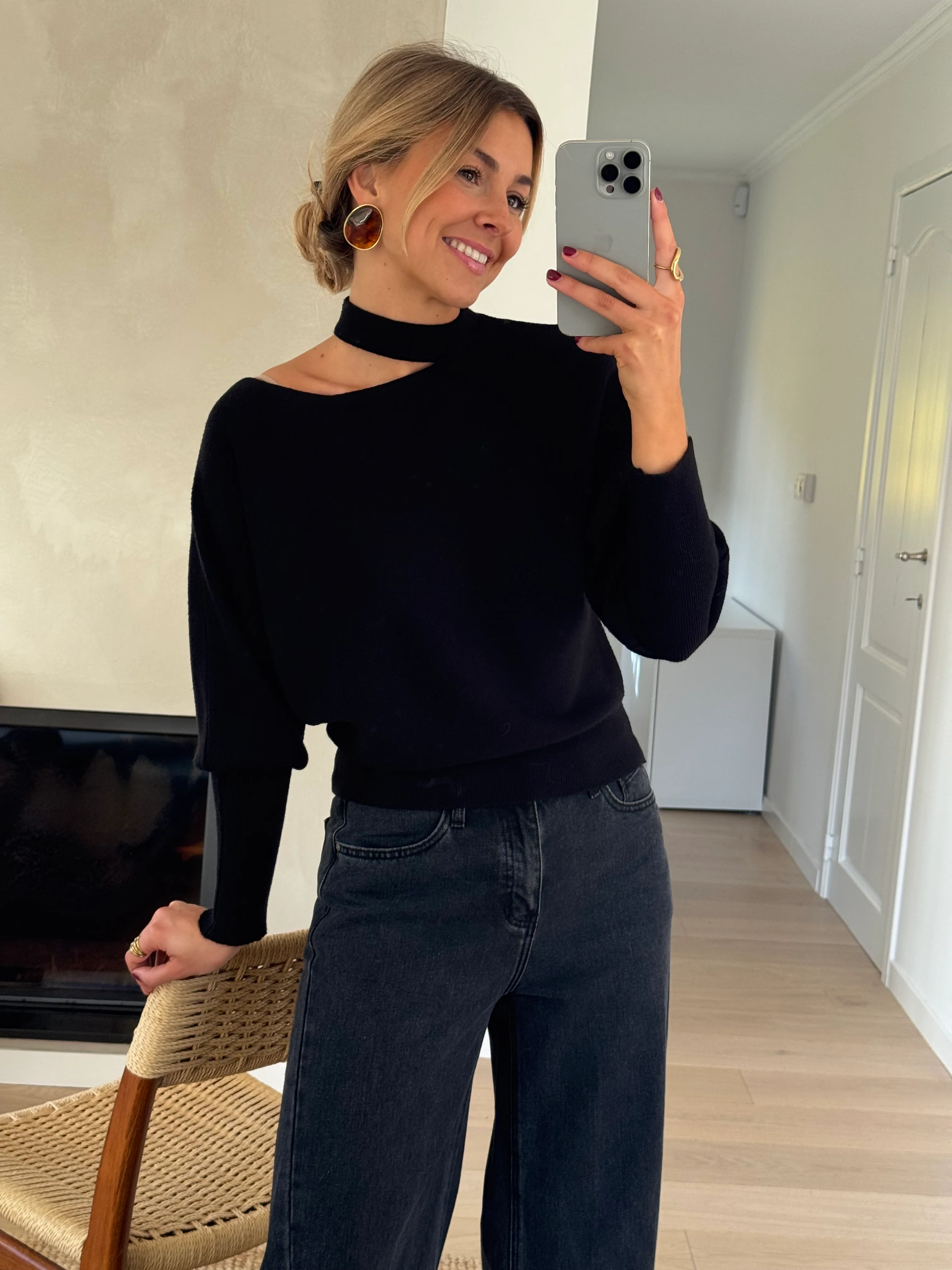 Black Aiko Sweater - Image 6