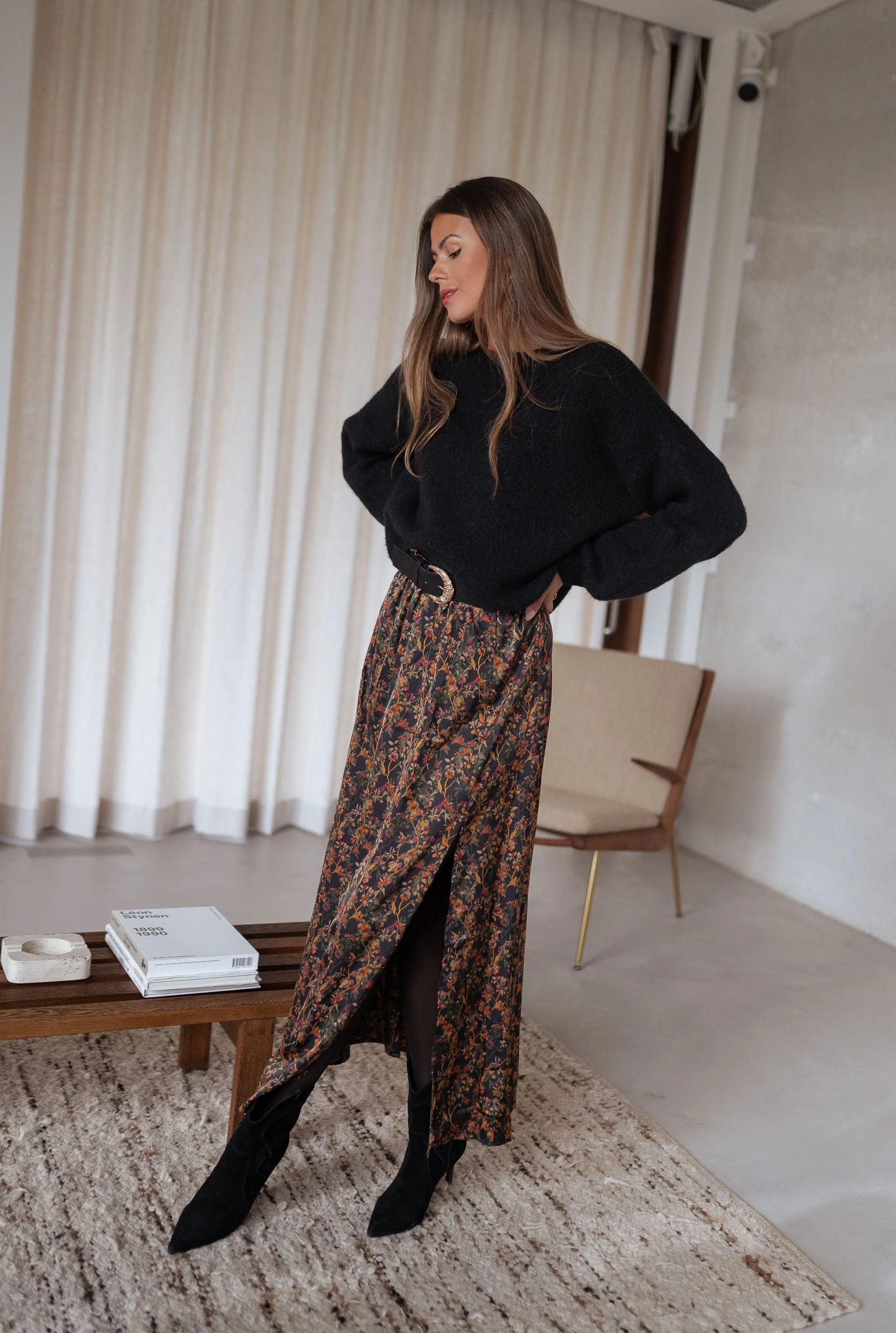Black Bridget Floral Skirt - Image 3