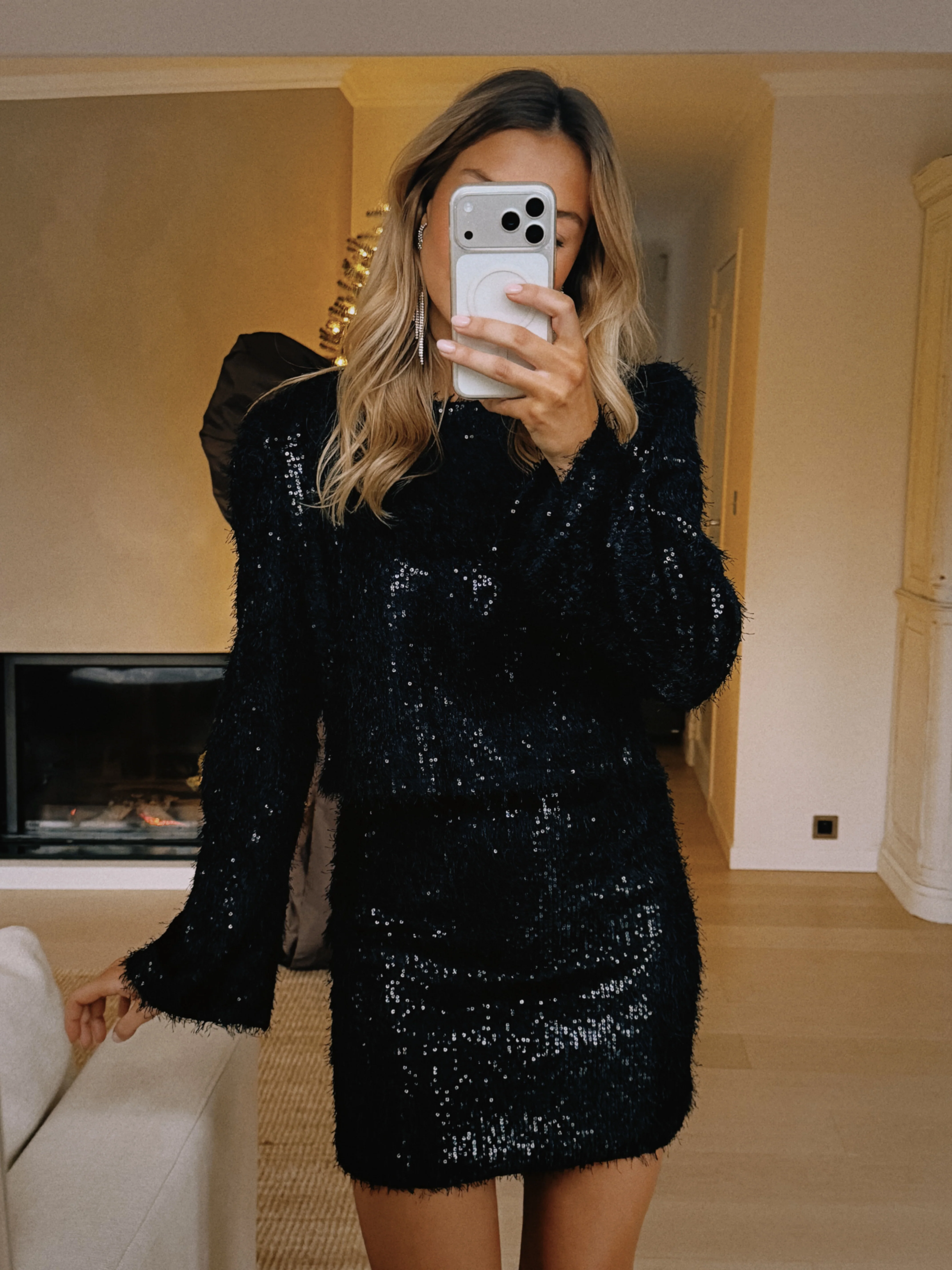 Black Celenie Skirt - Image 14
