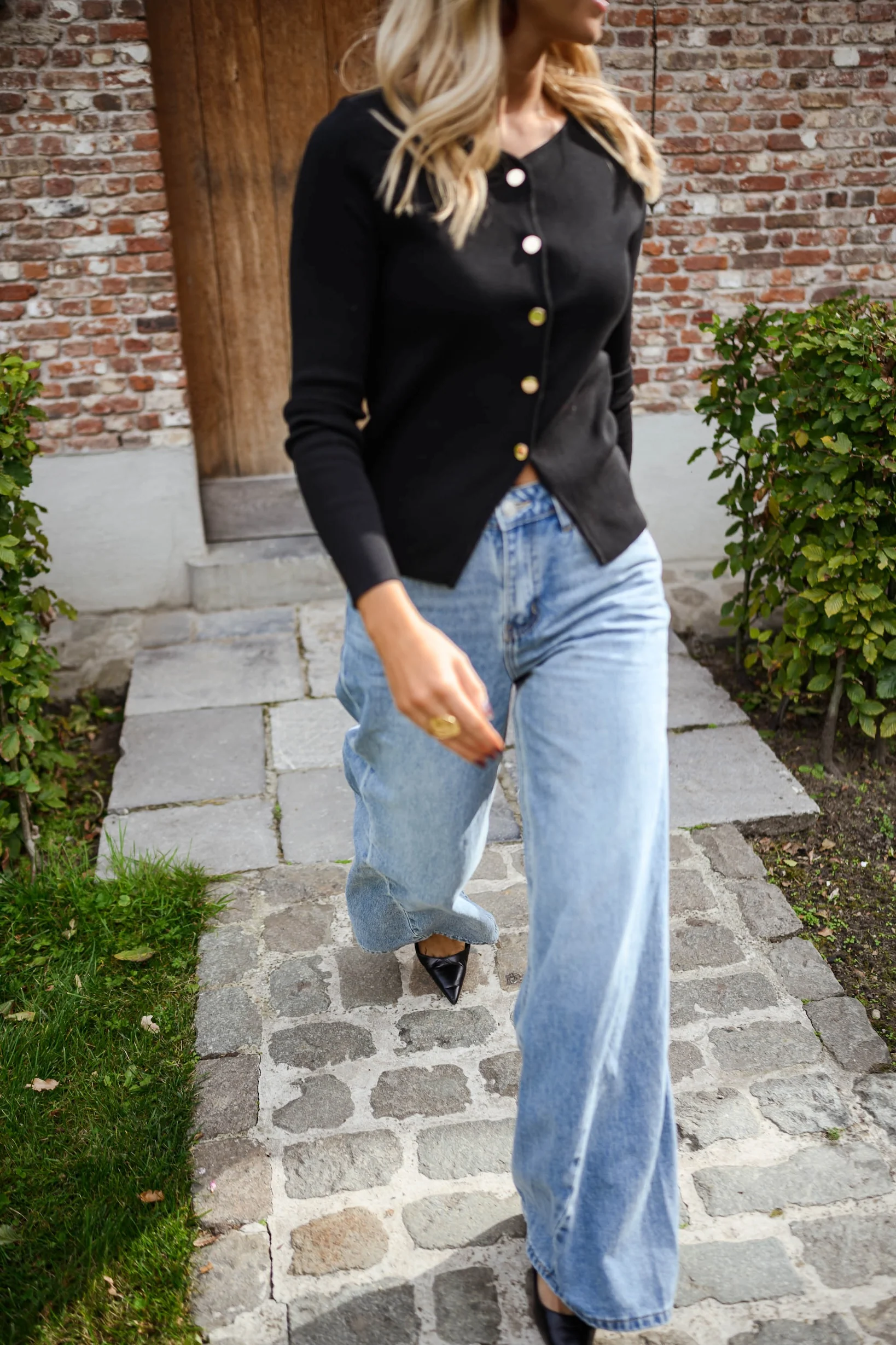 Black Haby Sweater - Image 9