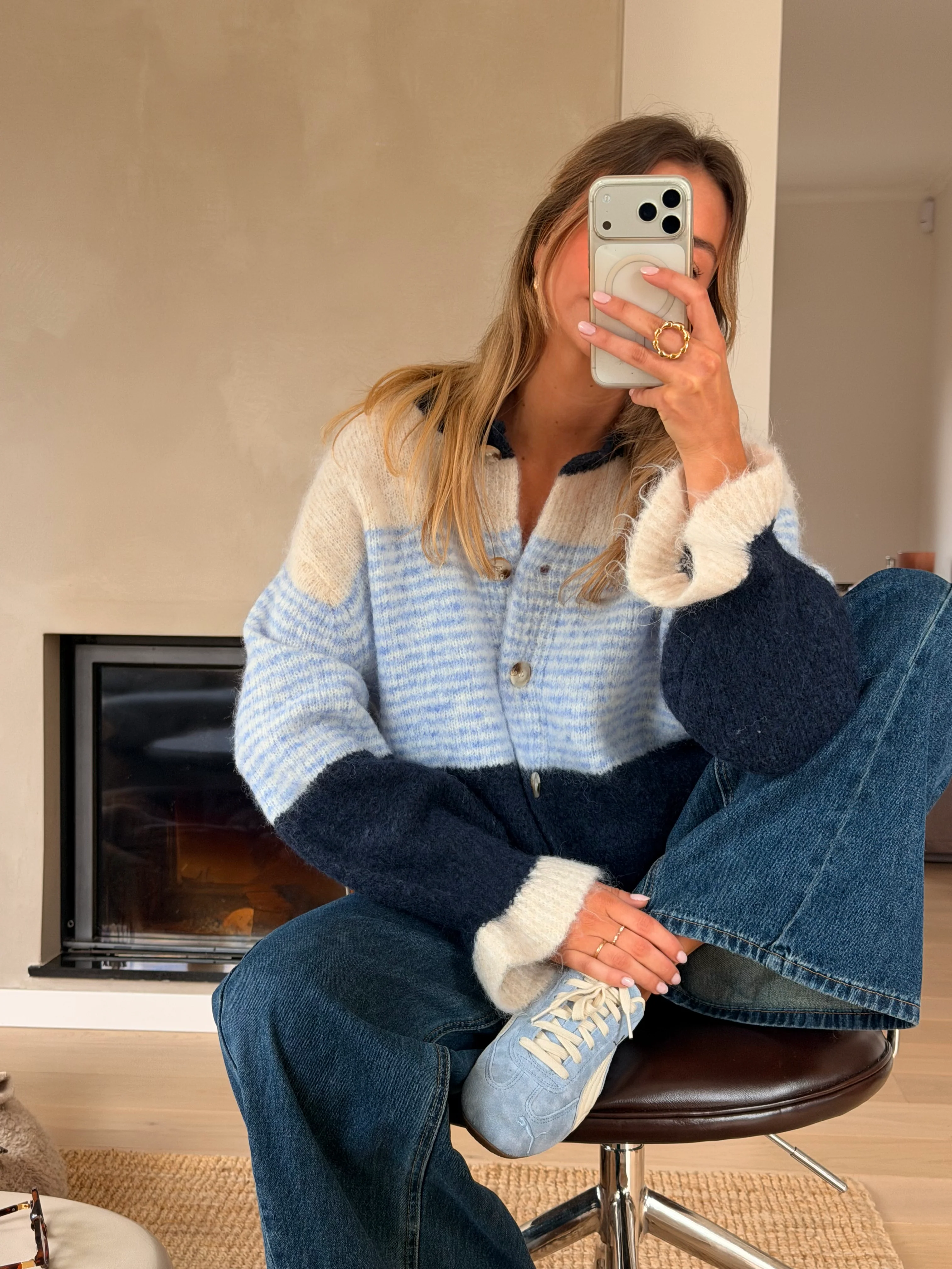 Blue Amren Cardigan - Image 18