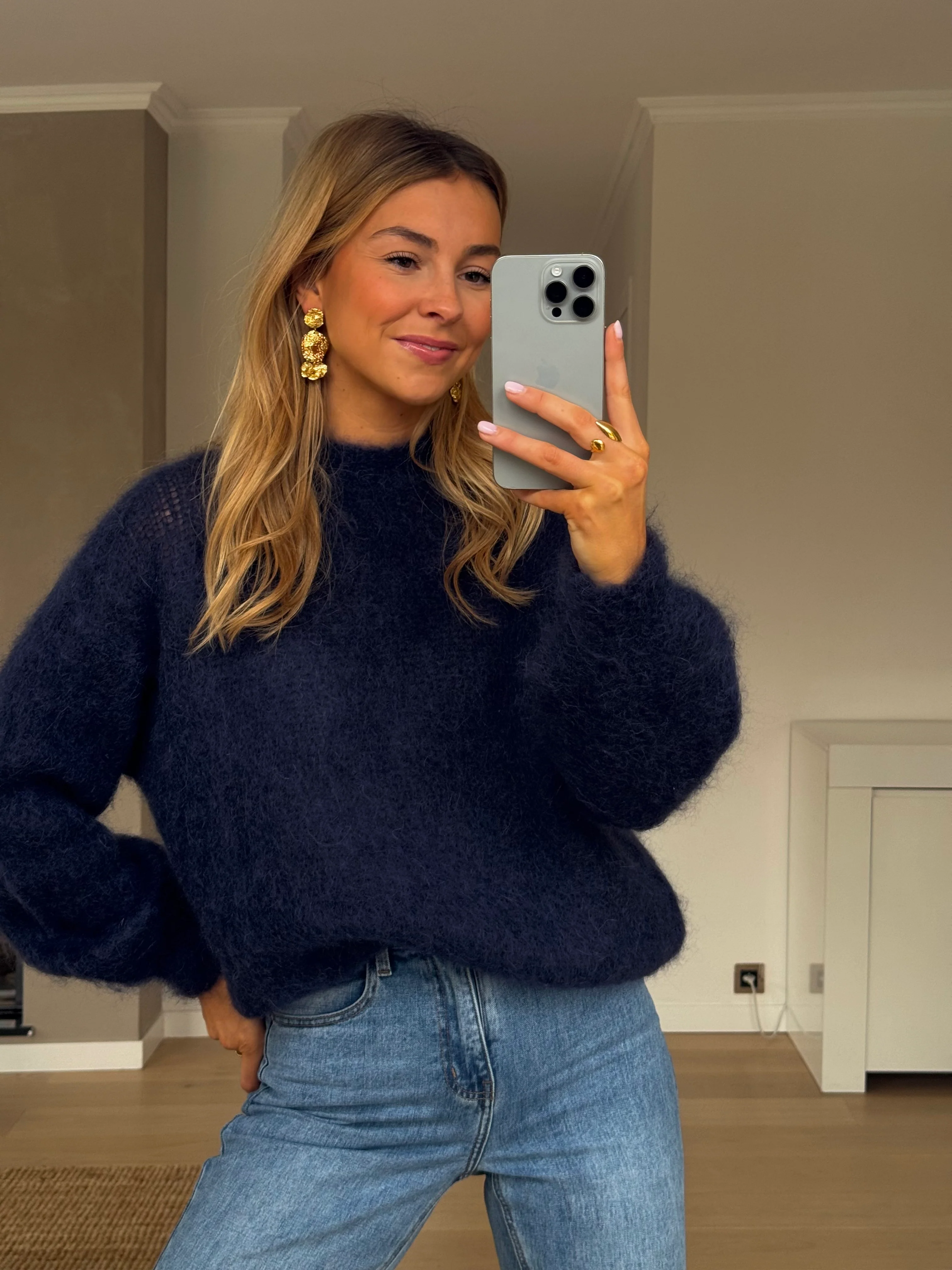Blue Pieter Sweater - Image 7