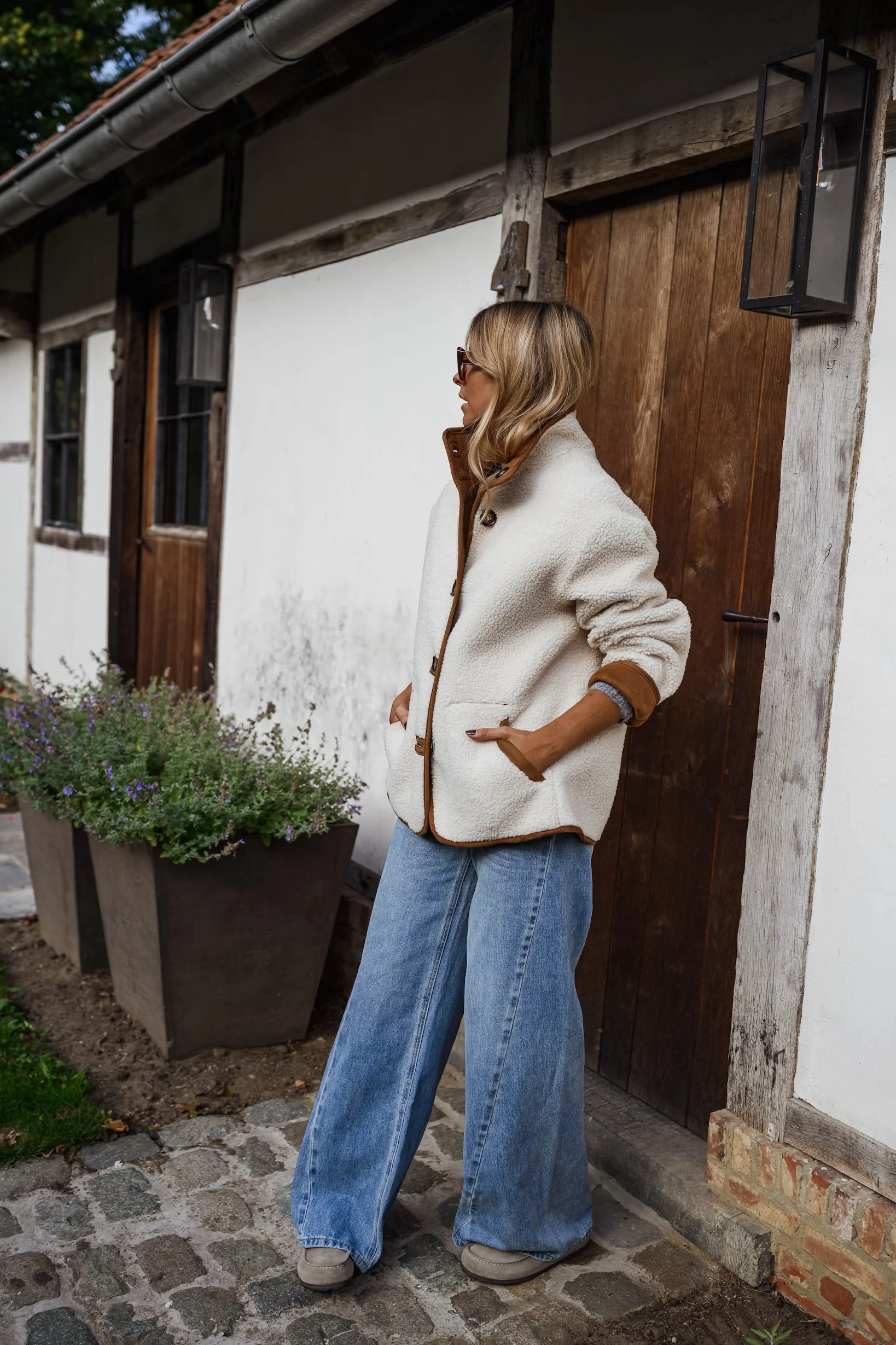 Camel Shearling Ninho Coat - Image 15