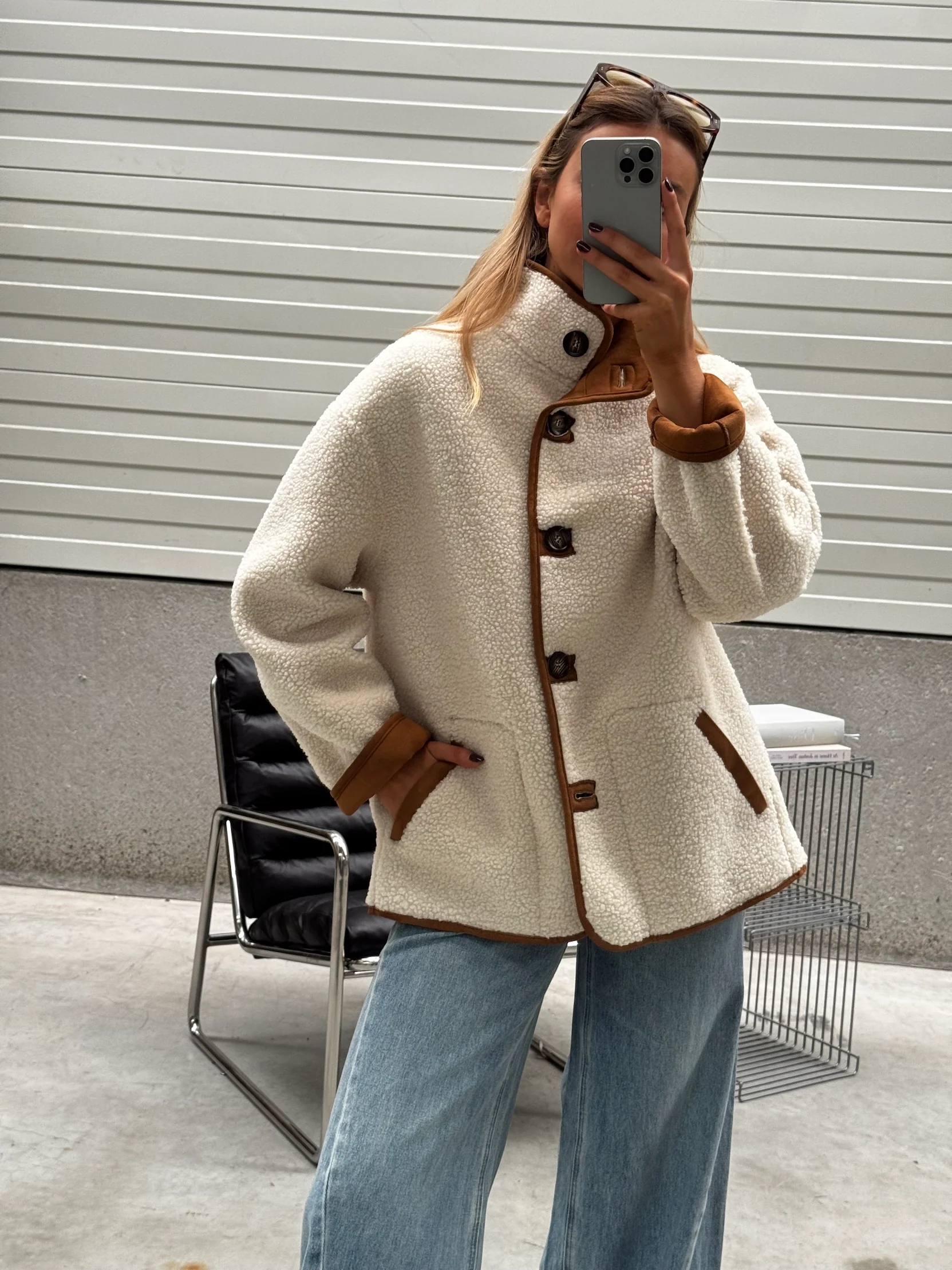 Camel Shearling Ninho Coat - Image 18