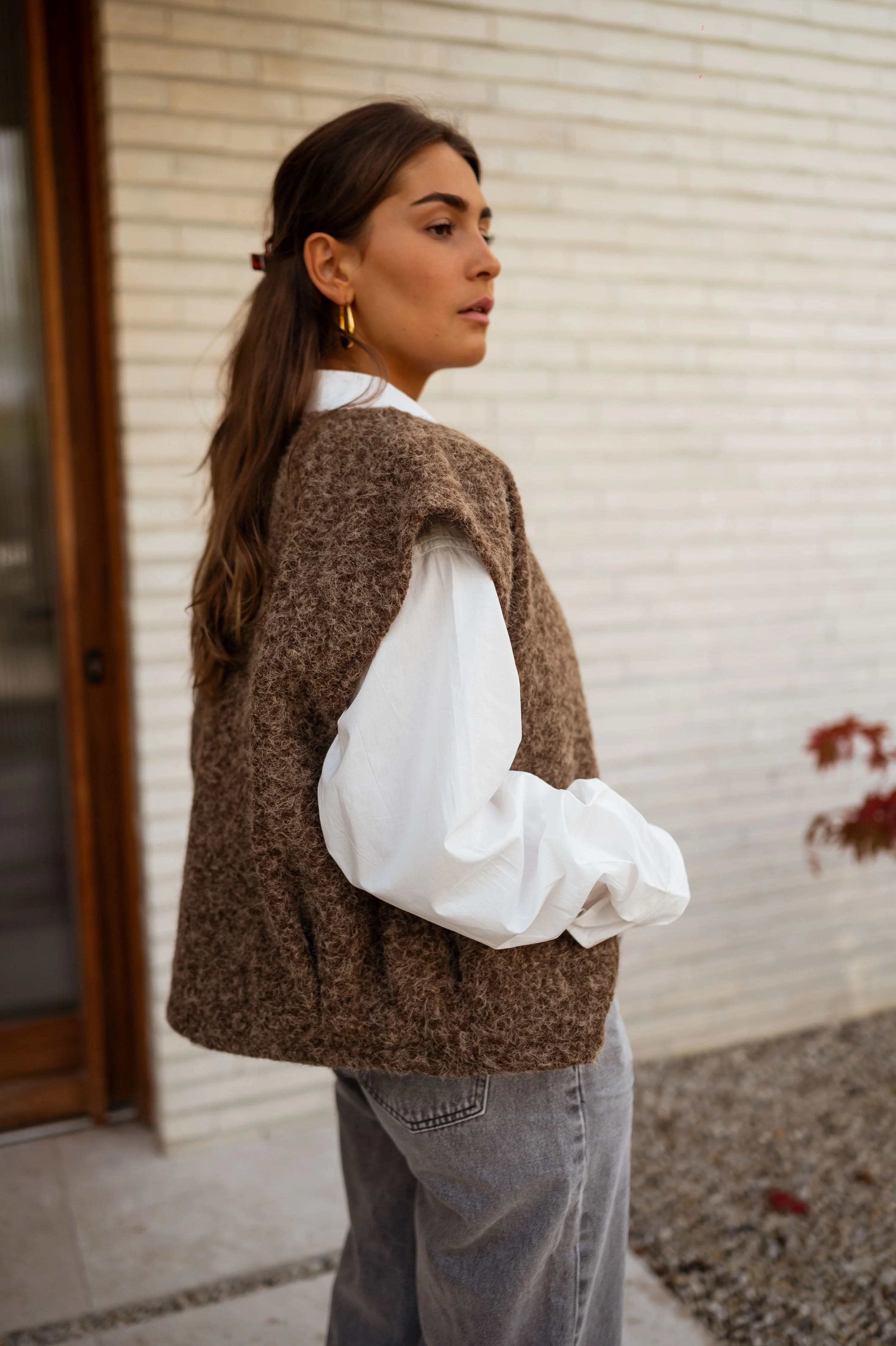 Chocolate Lander Sleeveless Cardigan - Image 4
