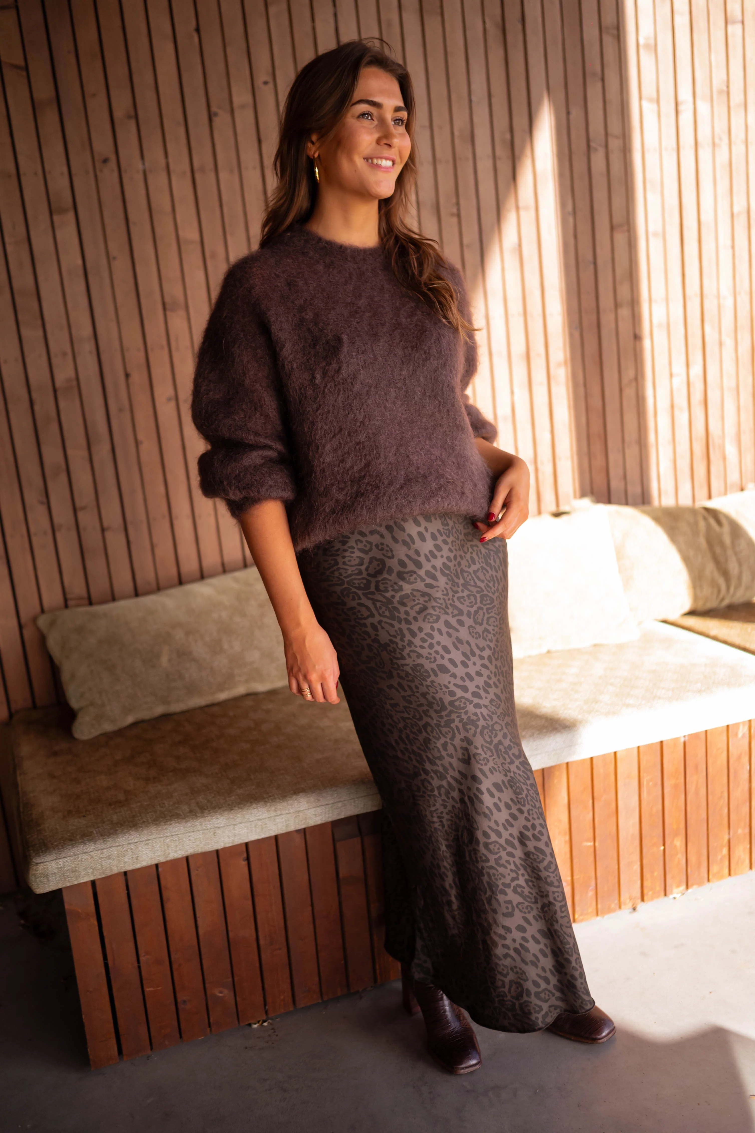 Chocolate Pieter Sweater - Image 18