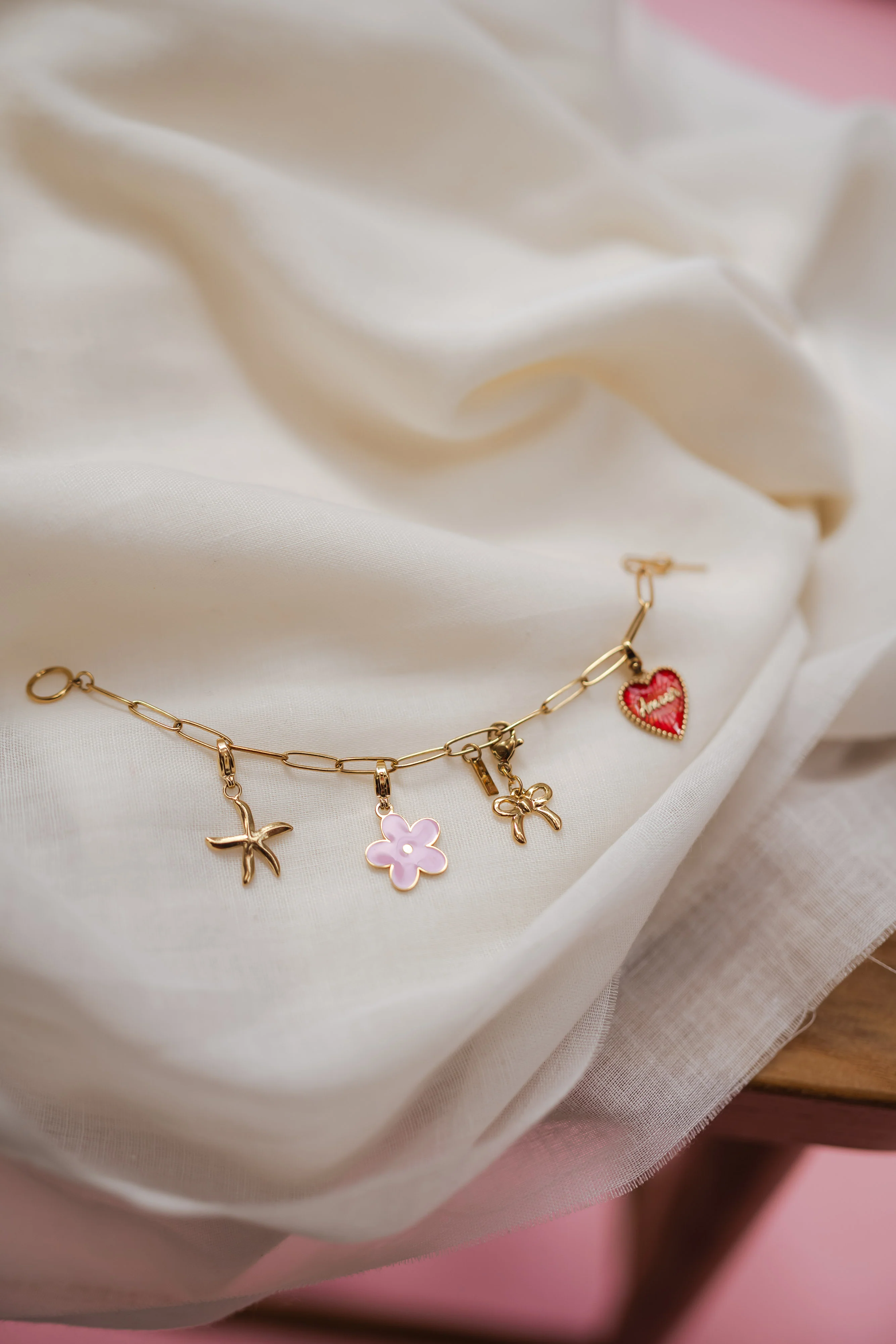 Golden Bow Pendant - Image 3