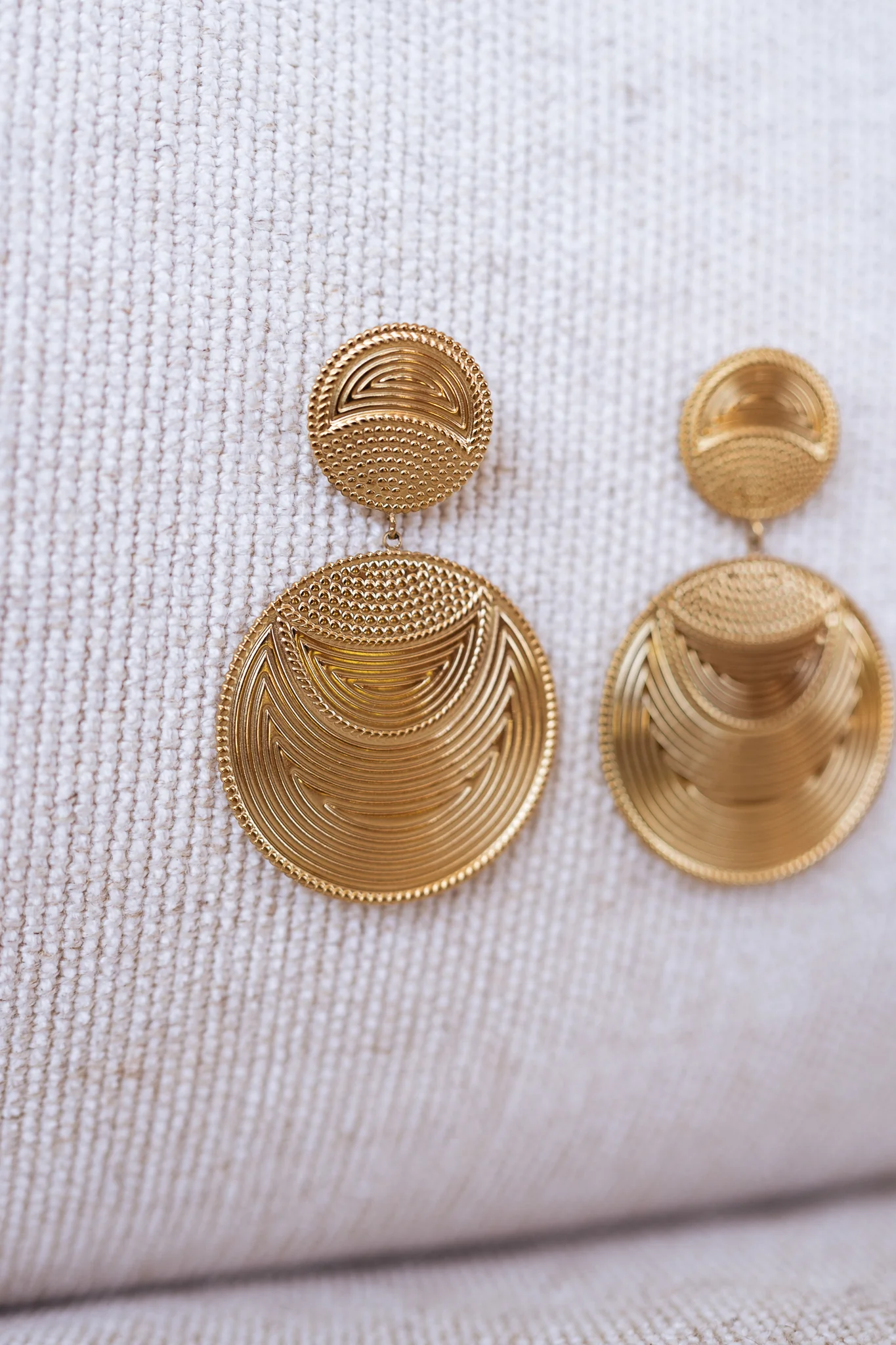 Golden Gory Earrings - Image 3