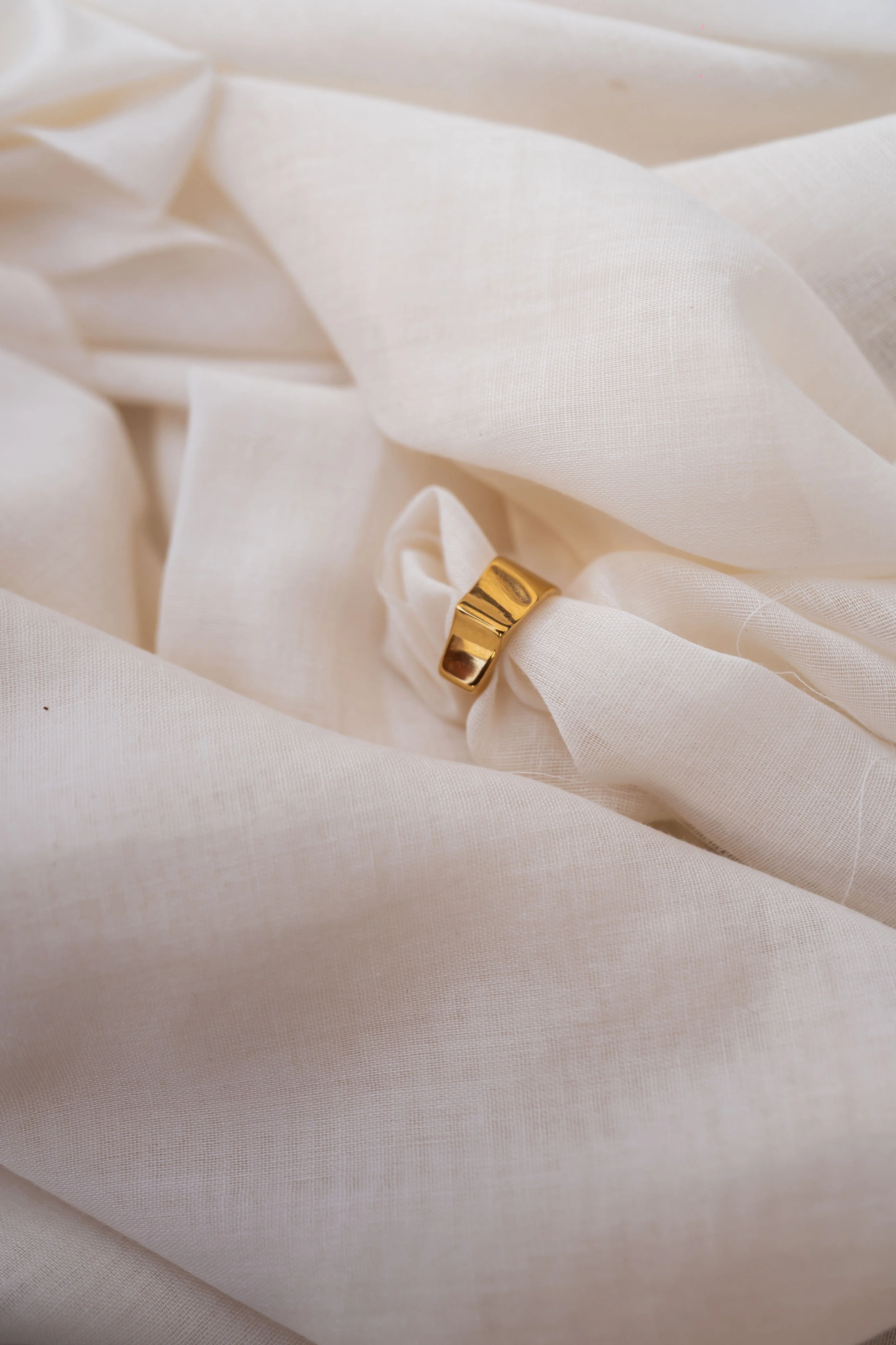 Golden Jof Ring - Image 2