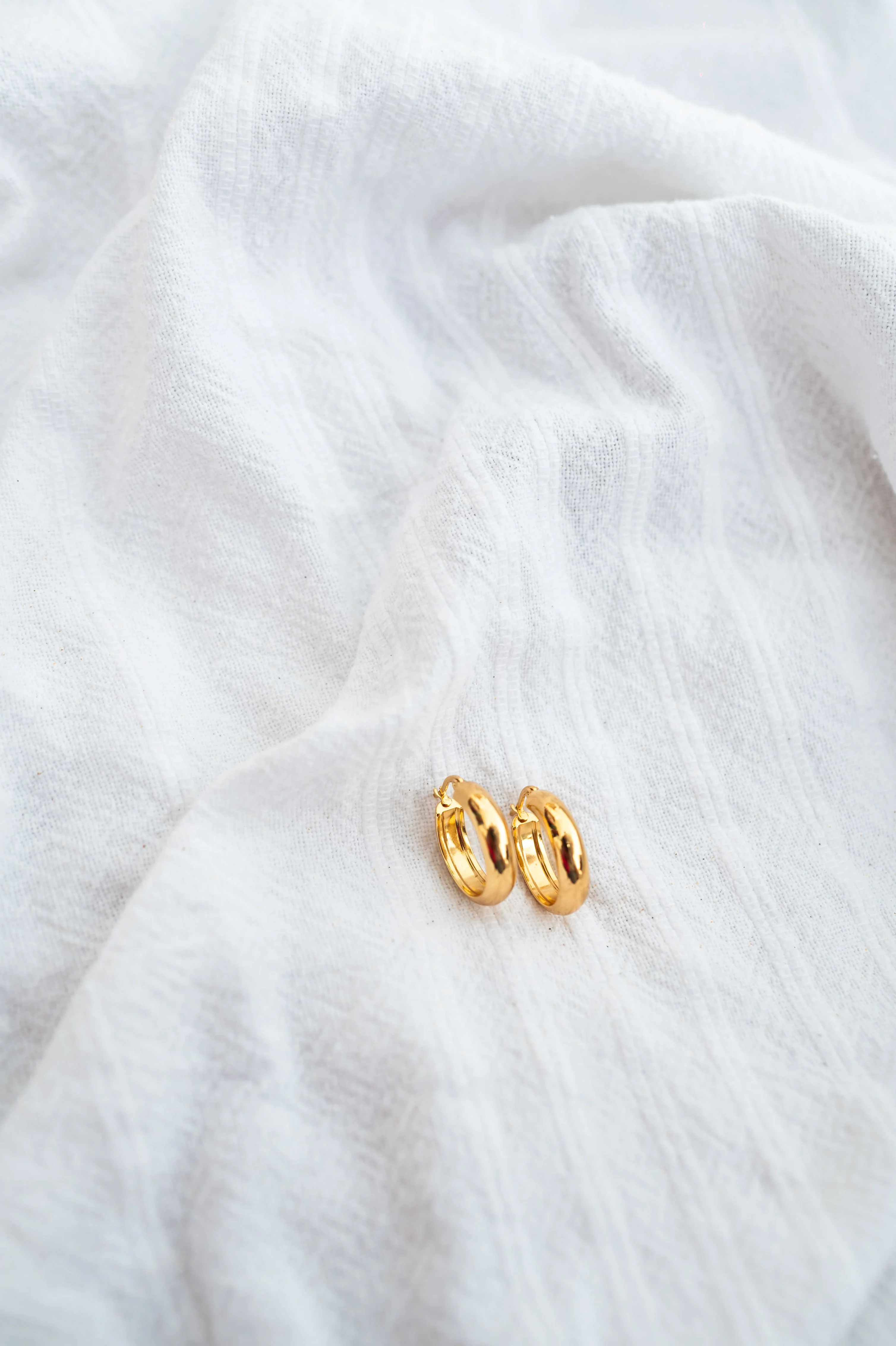 Golden Sabry Earrings - Image 3