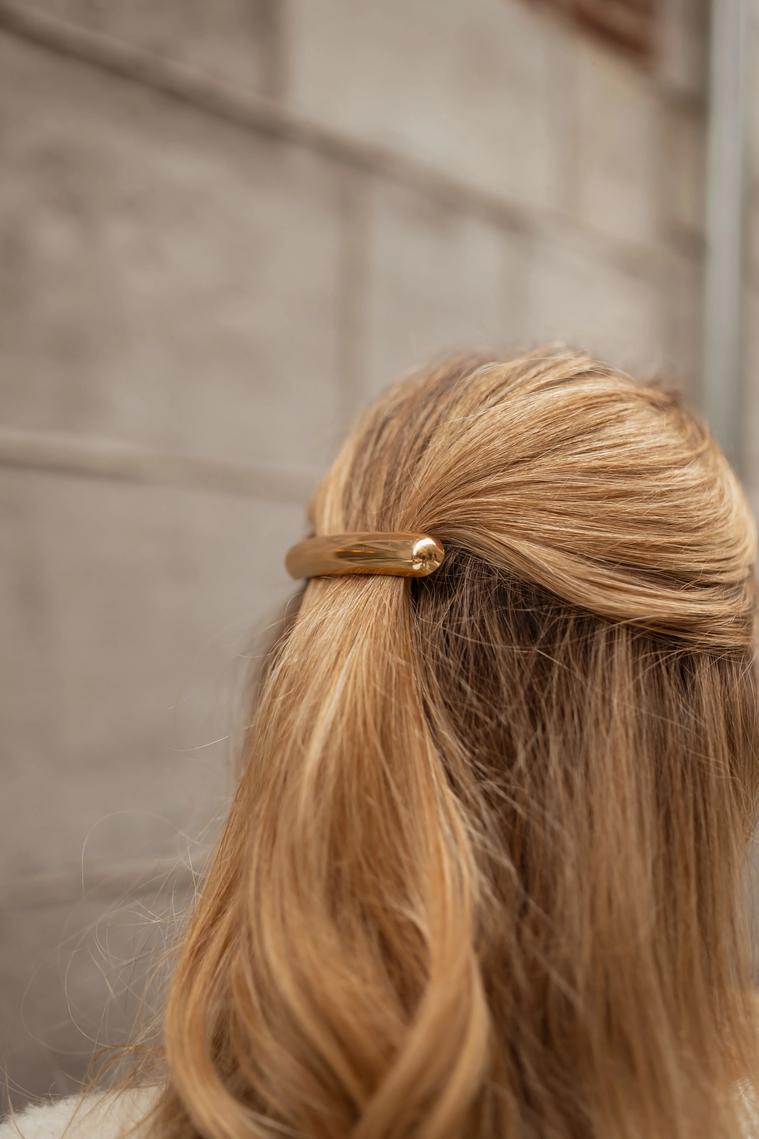 Golden Thiba Hairclip - Image 5