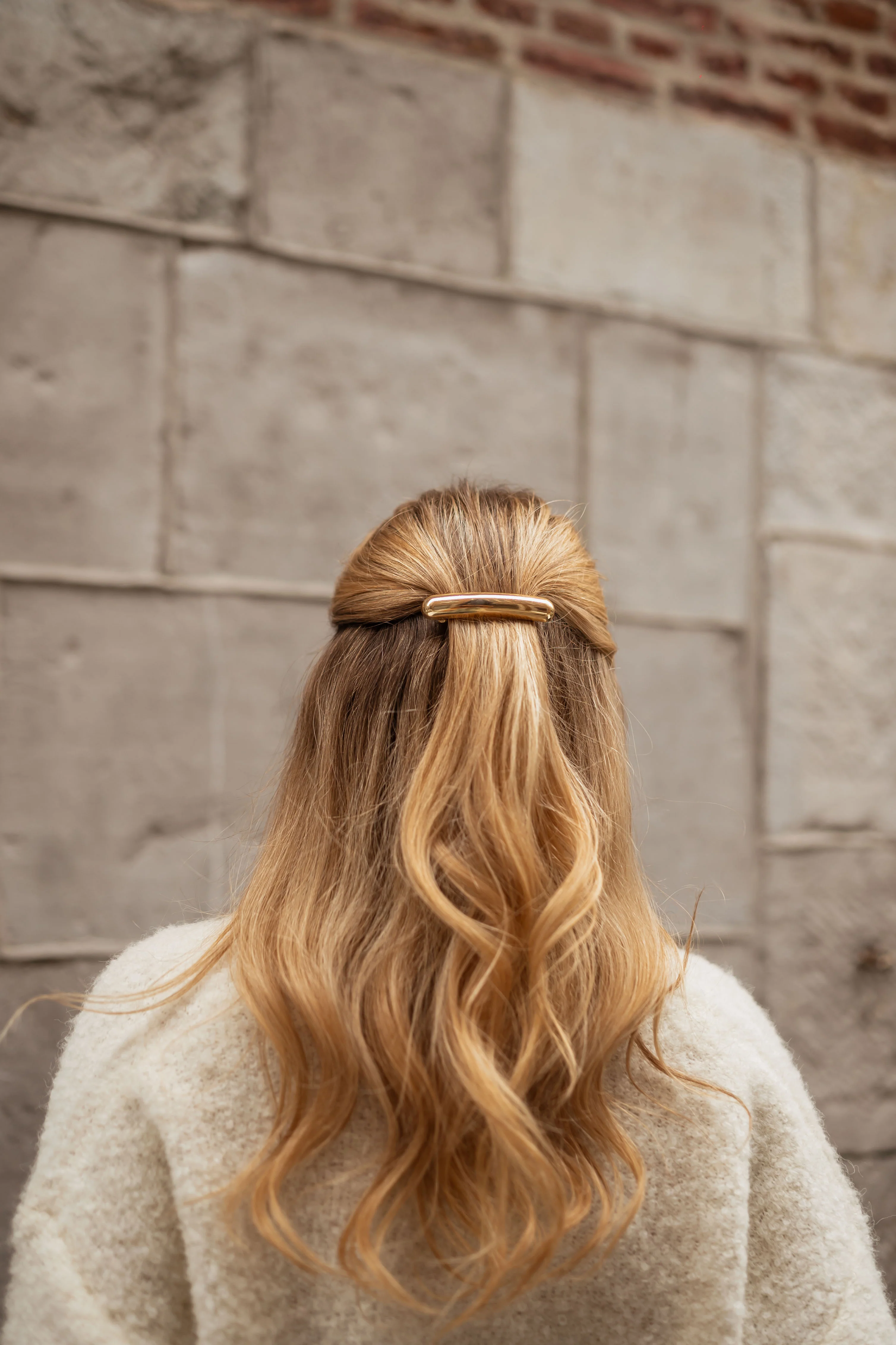 Golden Thiba Hairclip - Image 6