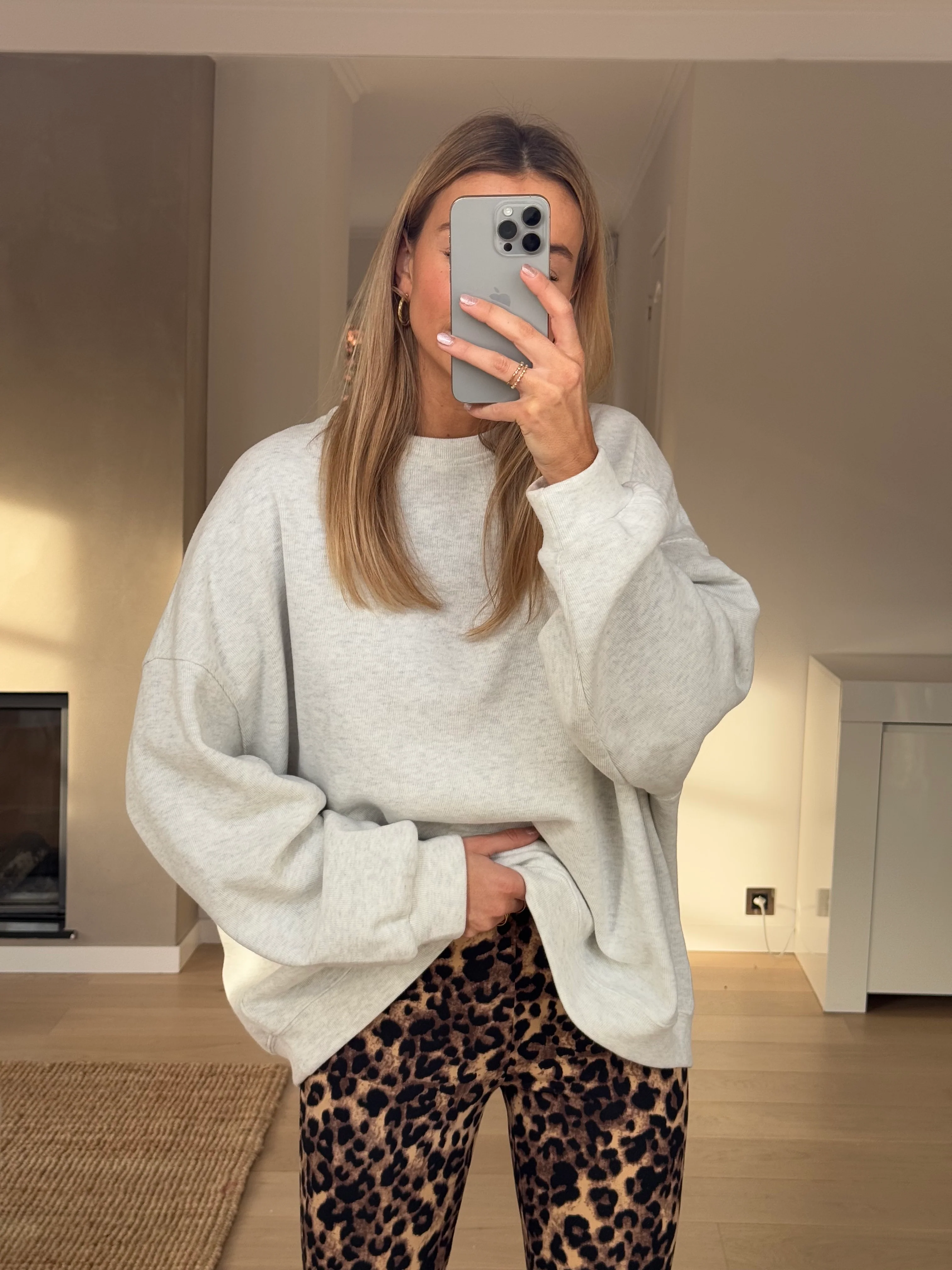 Grey Lyo Sweater - Image 2
