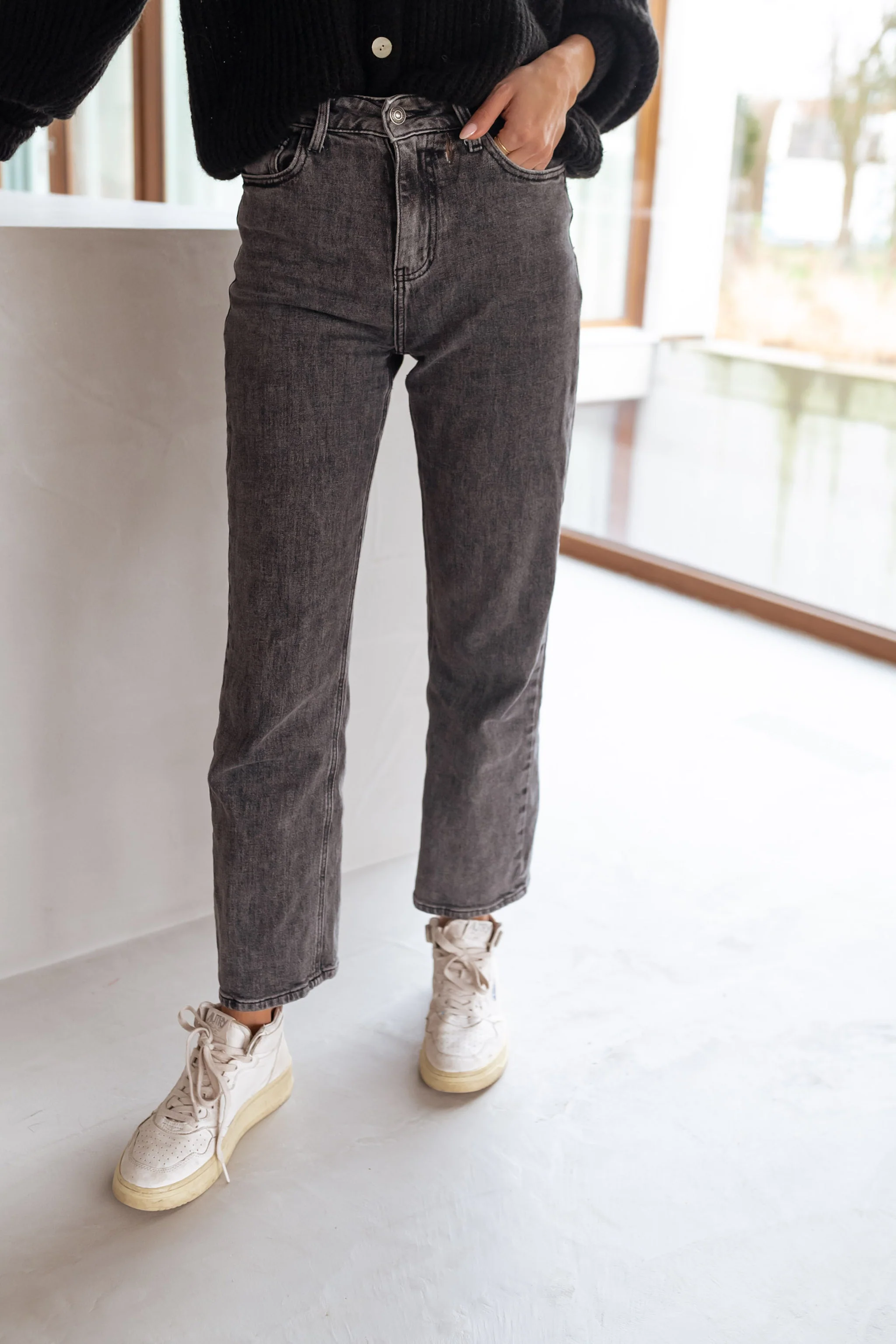 Grey Solan Jeans - Image 9