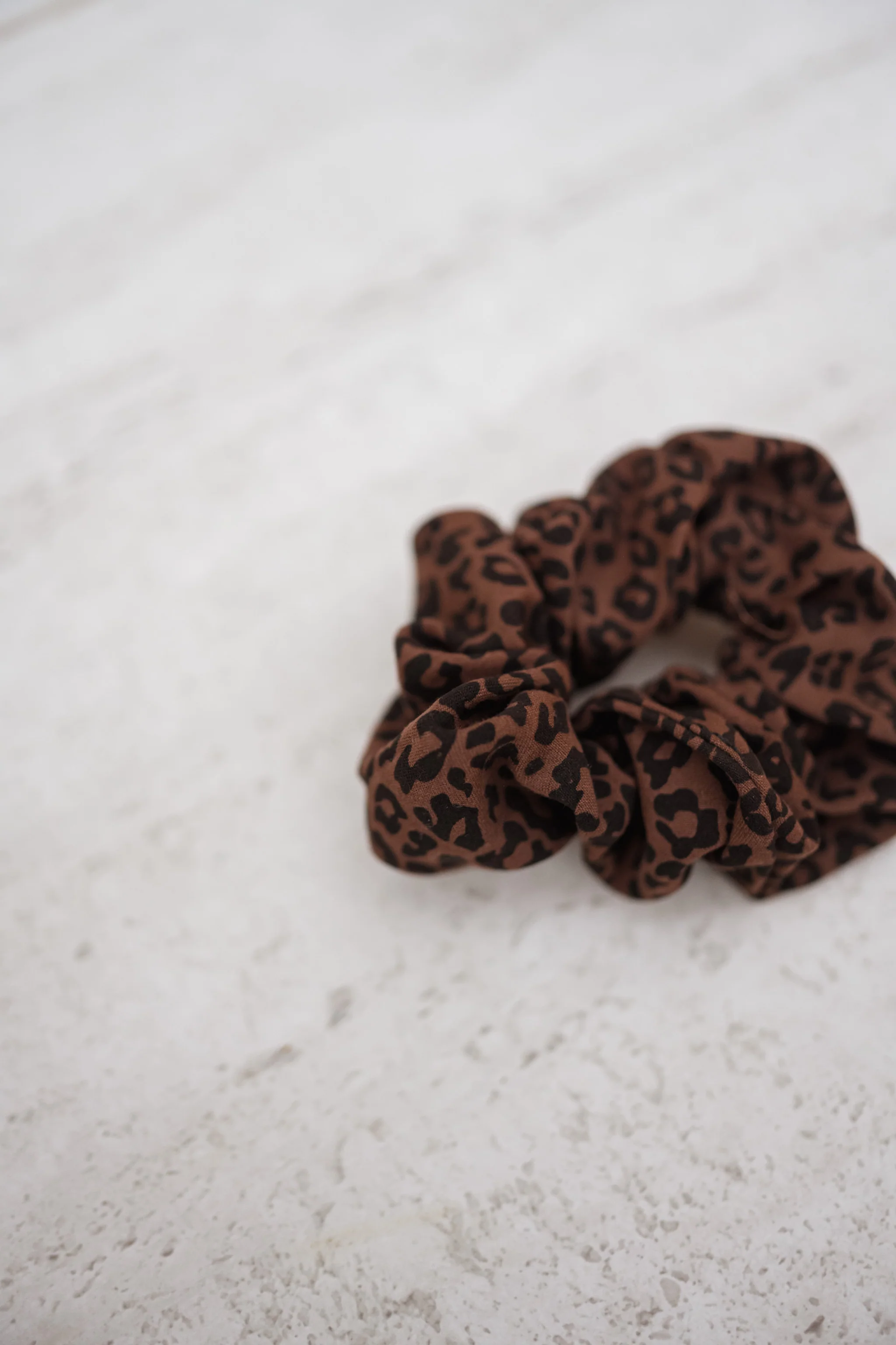 Leopard Suka Scrunchie - Image 5