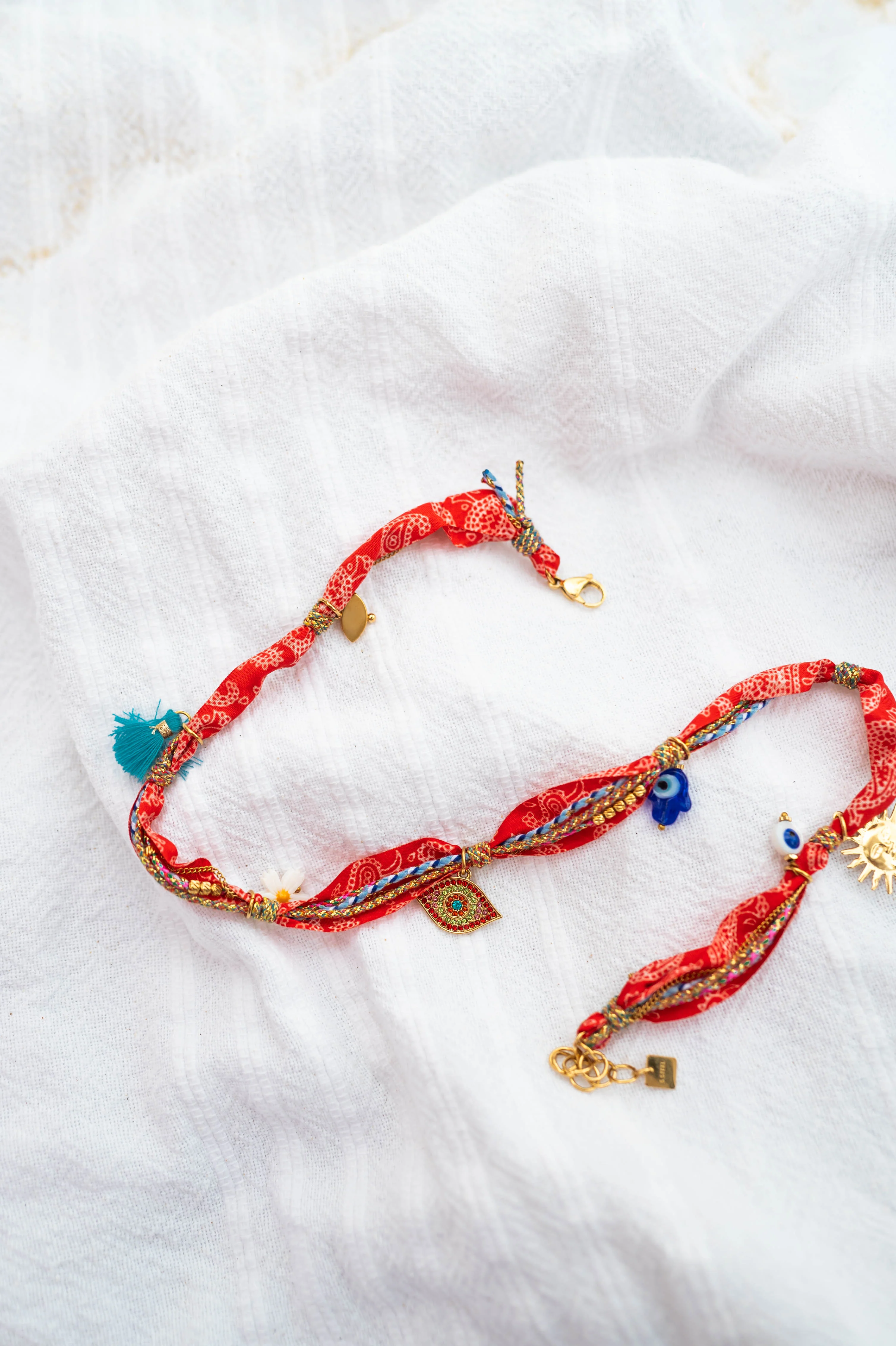Red and Golden Louny Bracelet - Image 4