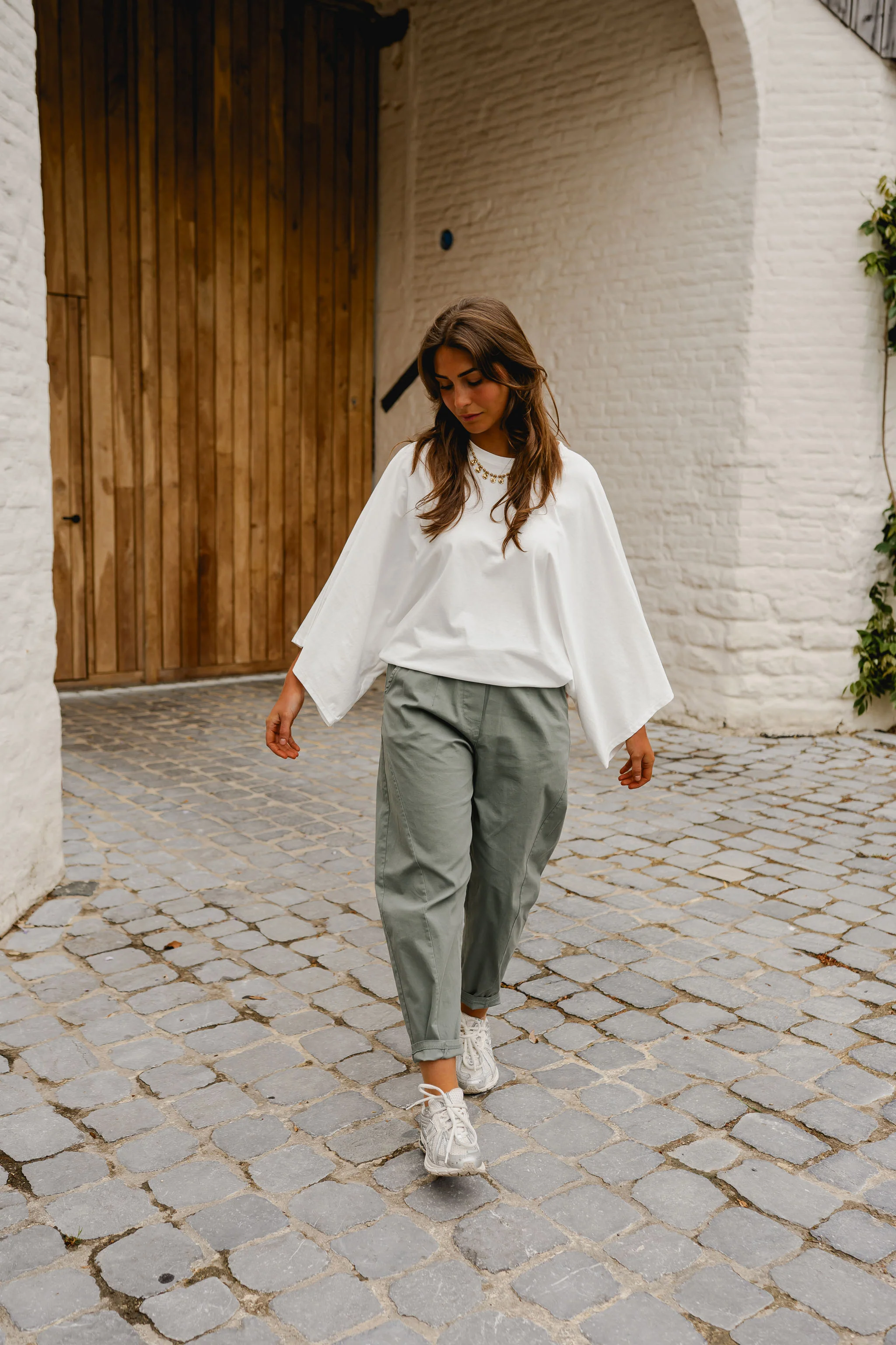 White Bene T-Shirt - Image 11
