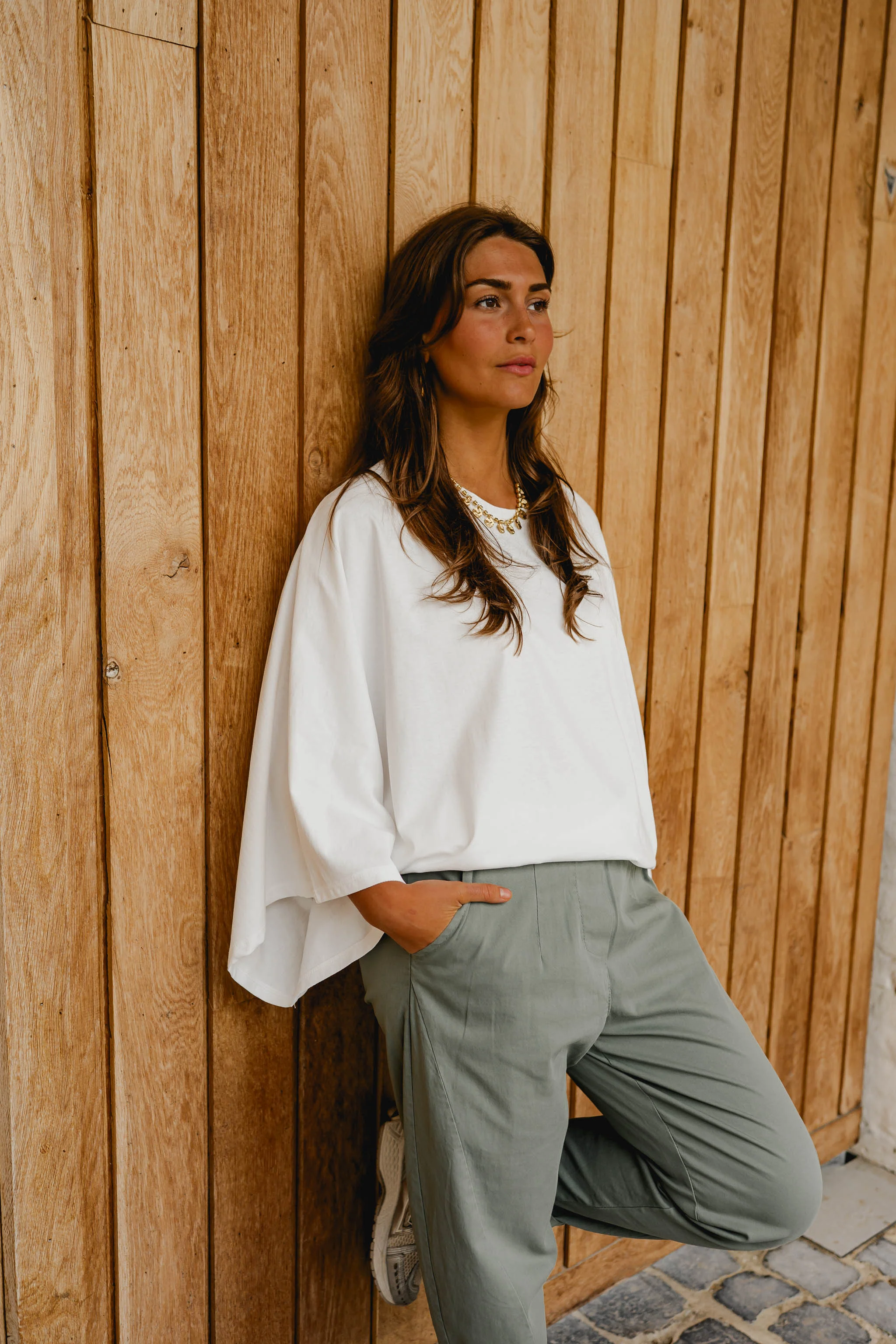White Bene T-Shirt - Image 4