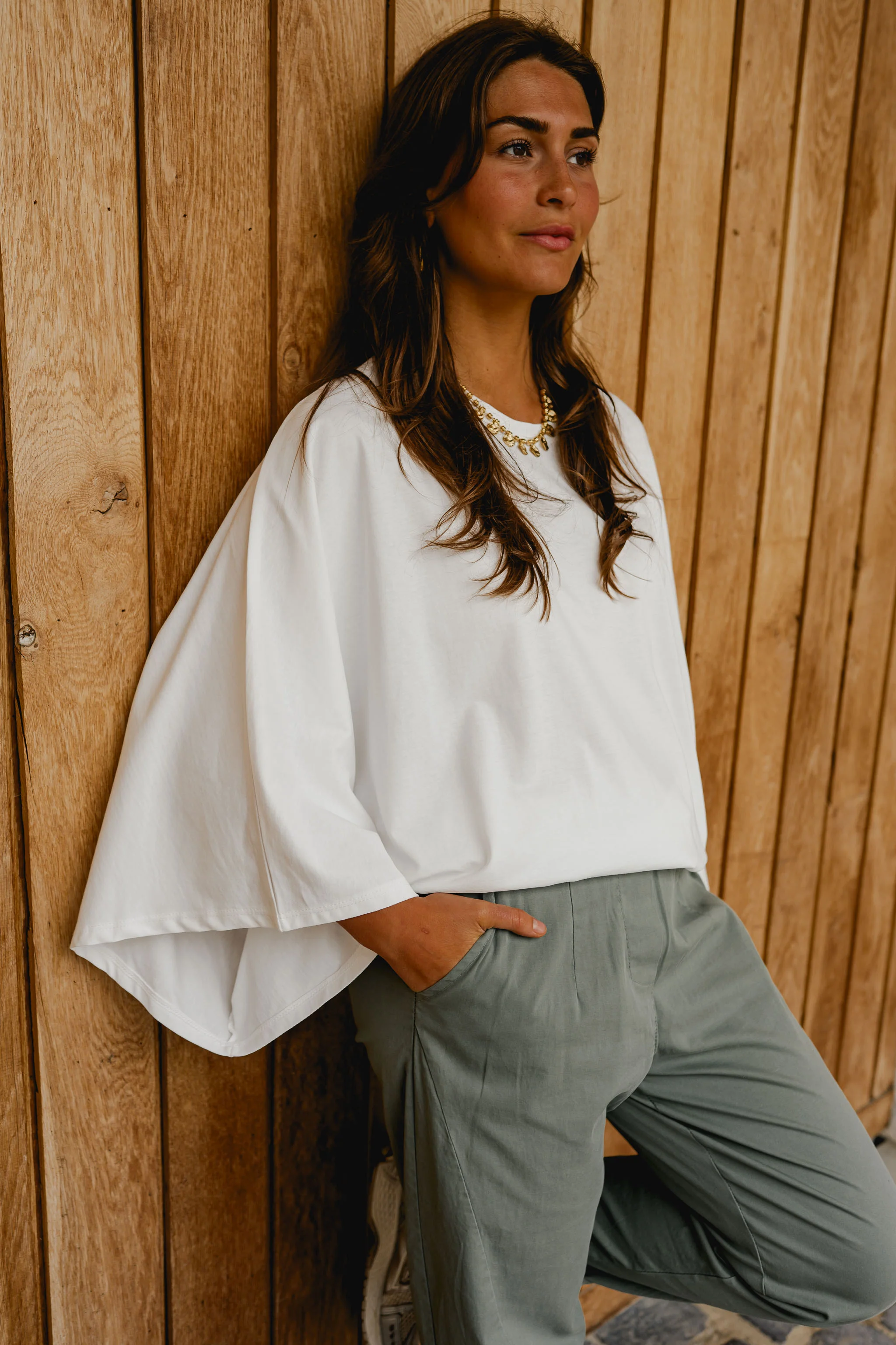 White Bene T-Shirt - Image 8