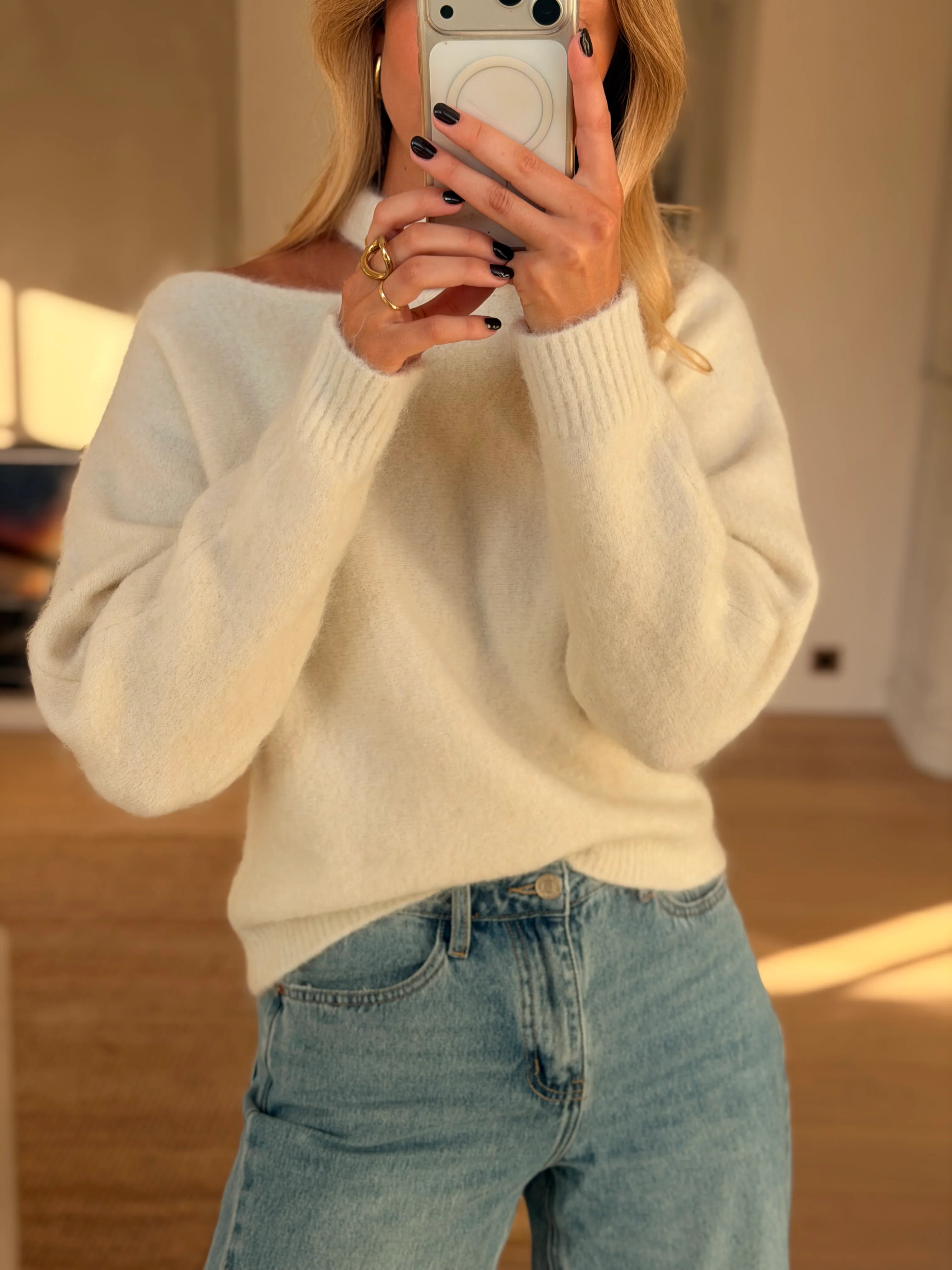 White Nuala Sweater - Image 17